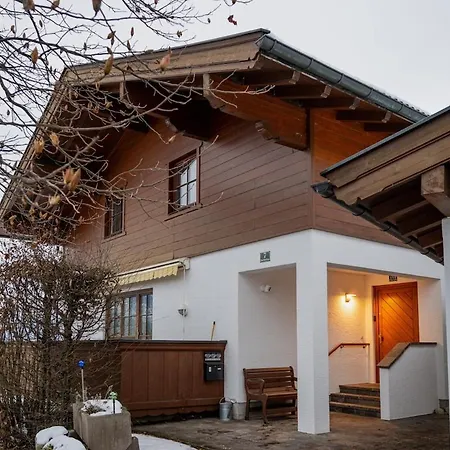 Elegant And Fully Equipped In Apartment