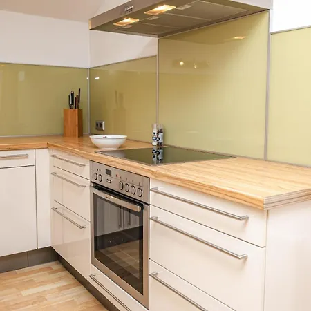 Apartment Elegant And Fully Equipped In