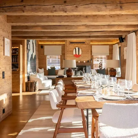Elegant And Fully Equipped In Apartment