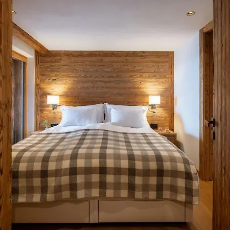 Elegant And Fully Equipped In Apartment