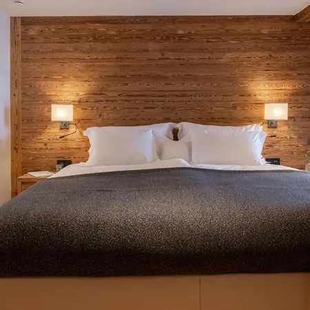 Elegant And Fully Equipped In *